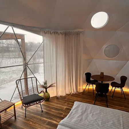 Luxury tent Glamping Liptov S Virivkou *