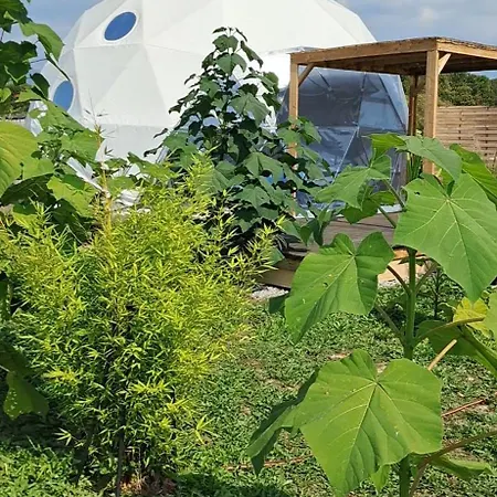 אוהל מפואר Glamping Liptov S Virivkou ליפטובסקי טרנוביץ'