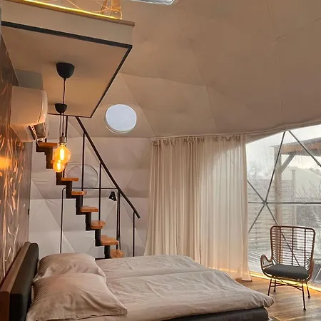 Glamping Liptov S Virivkou * ליפטובסקי טרנוביץ'